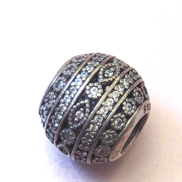 Pandora Glittering Shapes Charm with Clear Zirconia - Picture 3 of 8